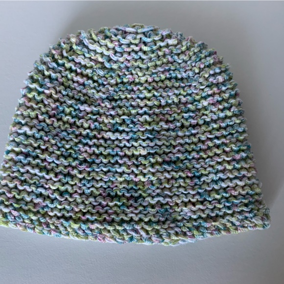 Handmade hat - Picture 3 of 3